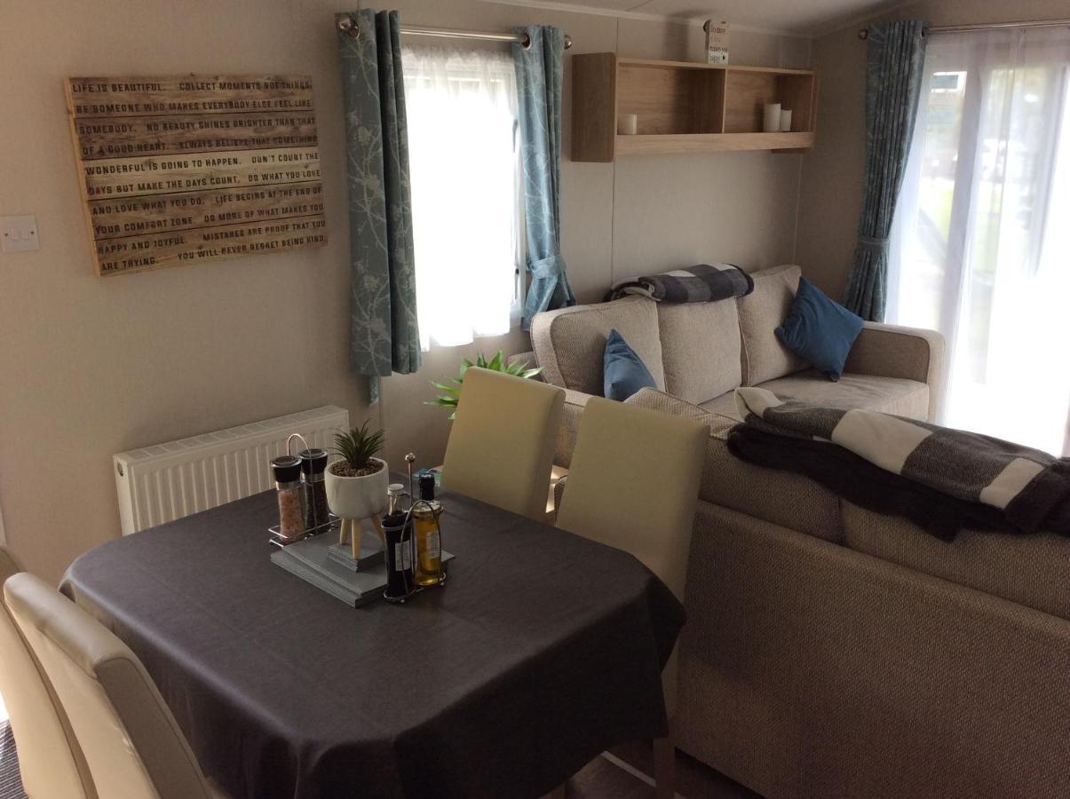 Lake District Cumbria Gilcrux Solway Firth Cabin Wigton Exterior foto