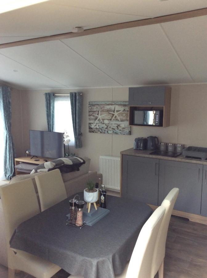 Lake District Cumbria Gilcrux Solway Firth Cabin Wigton Exterior foto